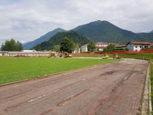 Obnova stadiona v ŠP Brajda (Foto Matjaž Kos) (2)